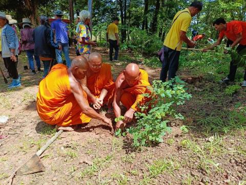 โครงการบุรีรัมย์ปลูกต้นไม้เพิ่มพื้นที่สีเขียว ลดโลกร้อนเฉลิมพระเกียรติ พระบาทสมเด็จพระเจ้าอยู่หัวเนื่องในโอกาสพระราชพิธีมหามงคลเฉลิมพระชนมพรรษา 6 รอบ 28 กรกฎาคม 2567