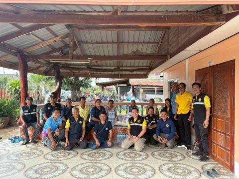 การมอบถุงยังชีพให้แก่ผู้ประสบภัยจากภาวะสงคราม (ชายแดน ไทย-กัมพูชา)