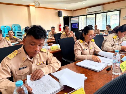 ประชุมสภาองค์การบริหารส่วนตำบลร่อนทอง สมัยสามัญ สมัยที่ ๓ ครั้งที่๑ ประจำปี พ.ศ.๒๕๖๙ ณ ห้องประชุม องค์การบริหารส่วนตำบลร่อนทอง อำเภอสตึก จังหวัดบุรีรัมย์