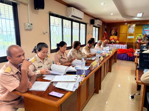 ประชุมสภาองค์การบริหารส่วนตำบลร่อนทอง สมัยสามัญ สมัยที่ ๓ ครั้งที่๑ ประจำปี พ.ศ.๒๕๖๙ ณ ห้องประชุม องค์การบริหารส่วนตำบลร่อนทอง อำเภอสตึก จังหวัดบุรีรัมย์